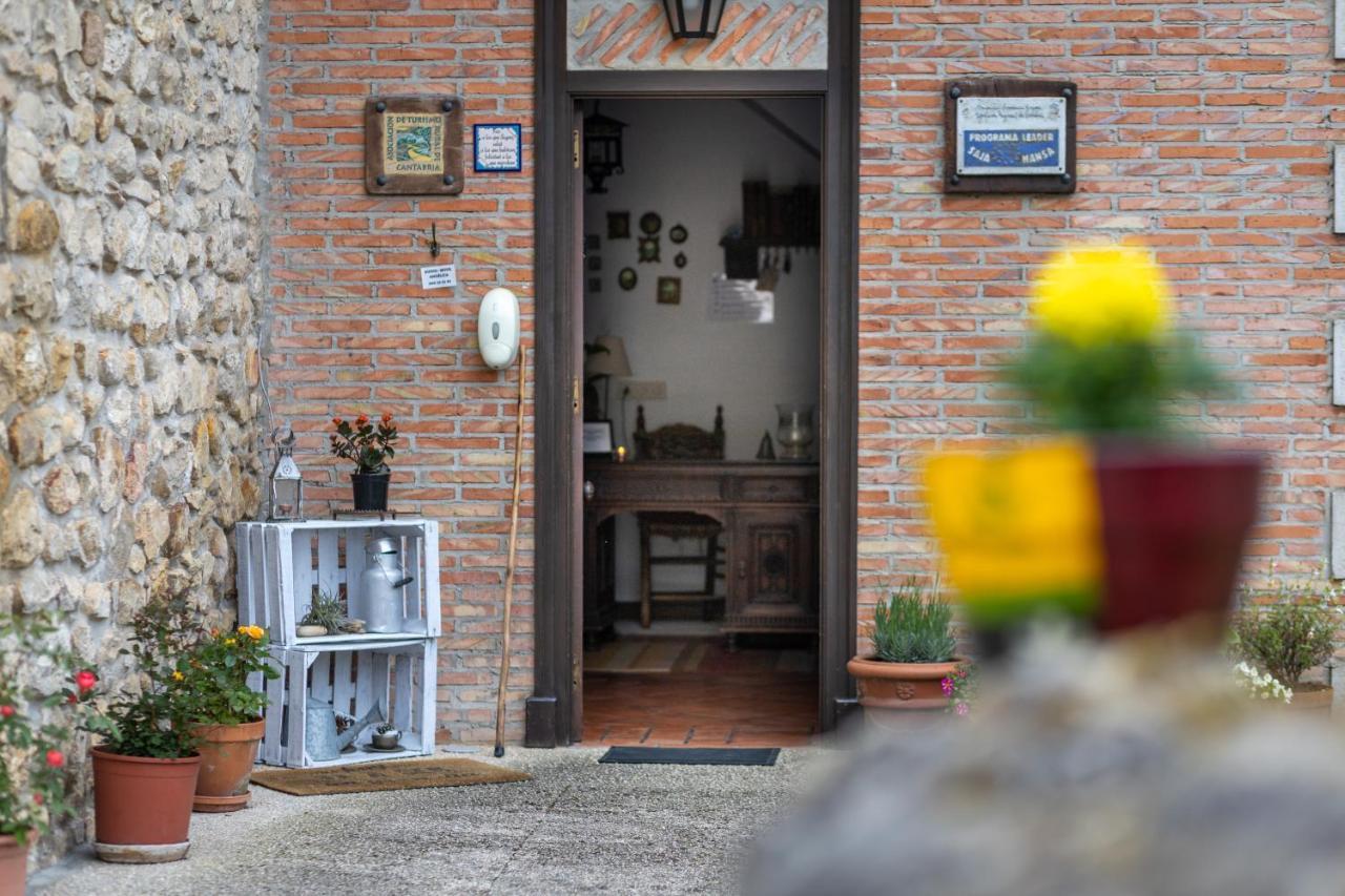 Posada De Muno Muñorrodero Esterno foto