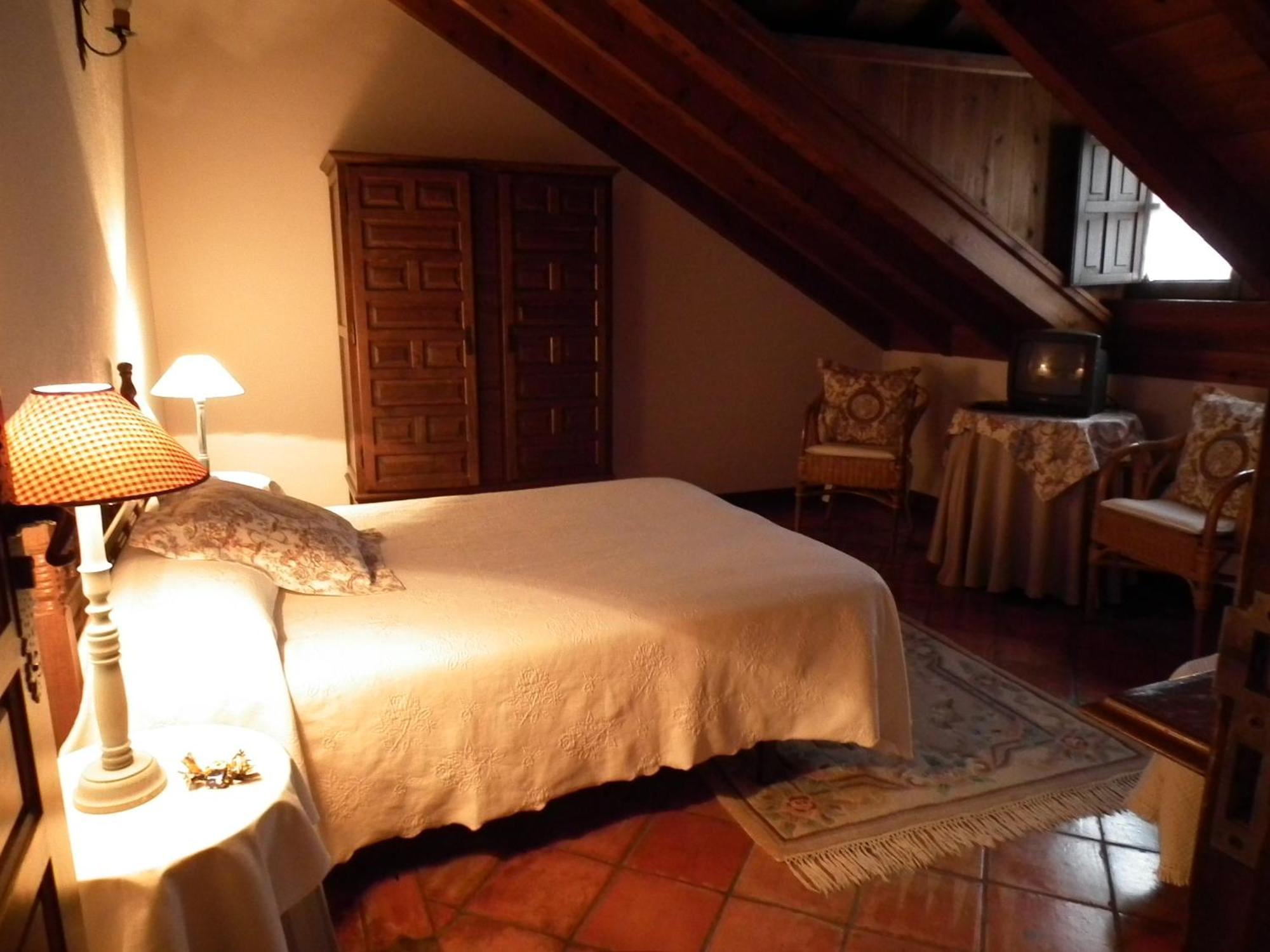 Posada De Muno Muñorrodero Esterno foto