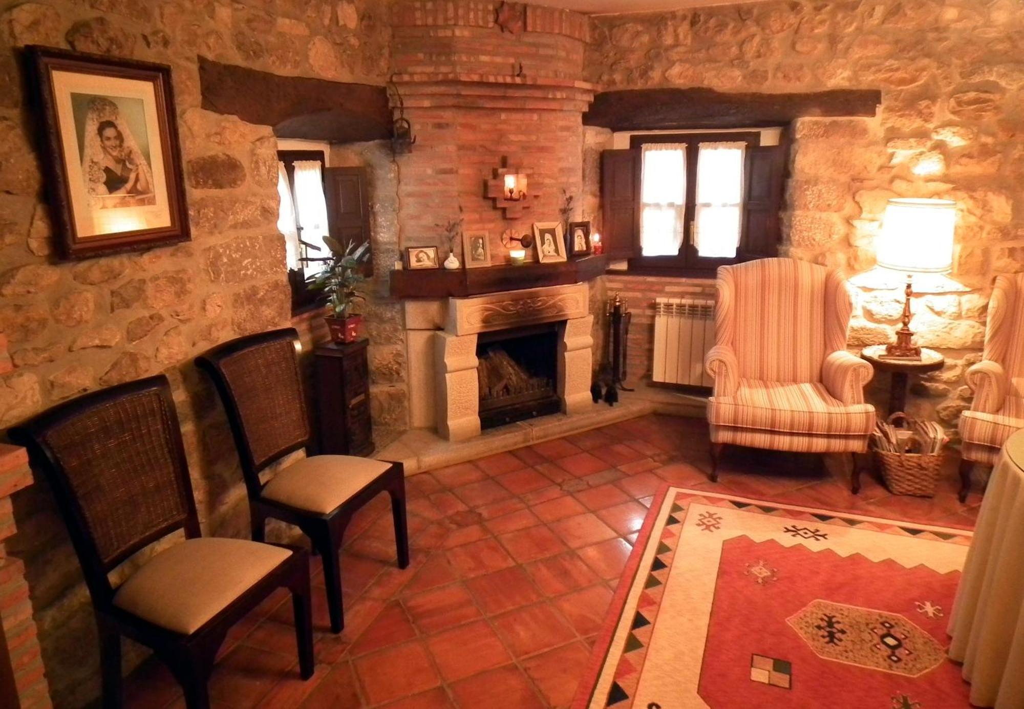 Posada De Muno Muñorrodero Esterno foto