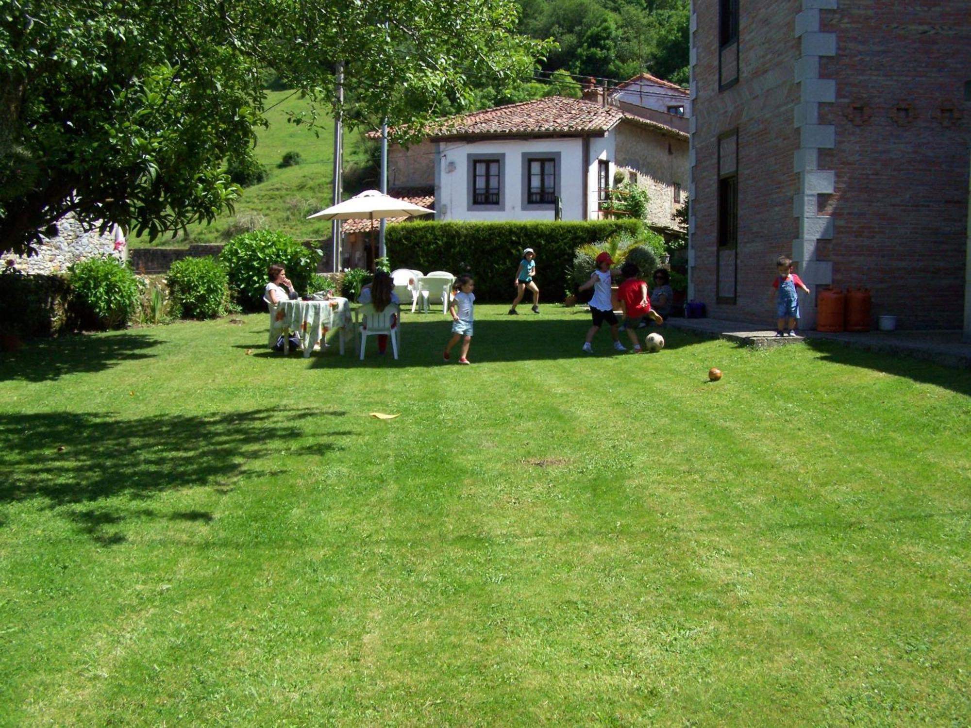 Posada De Muno Muñorrodero Esterno foto