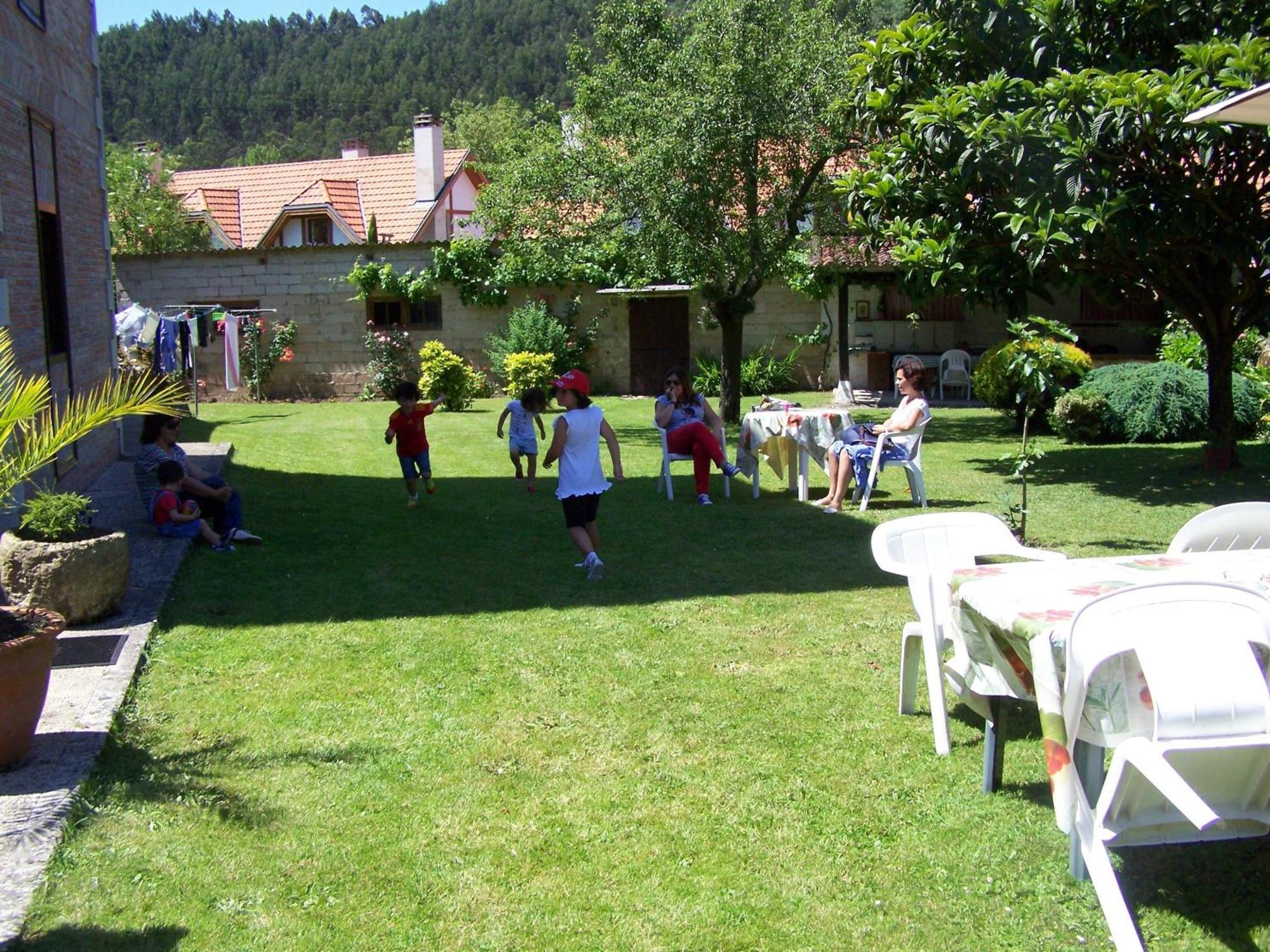 Posada De Muno Muñorrodero Esterno foto