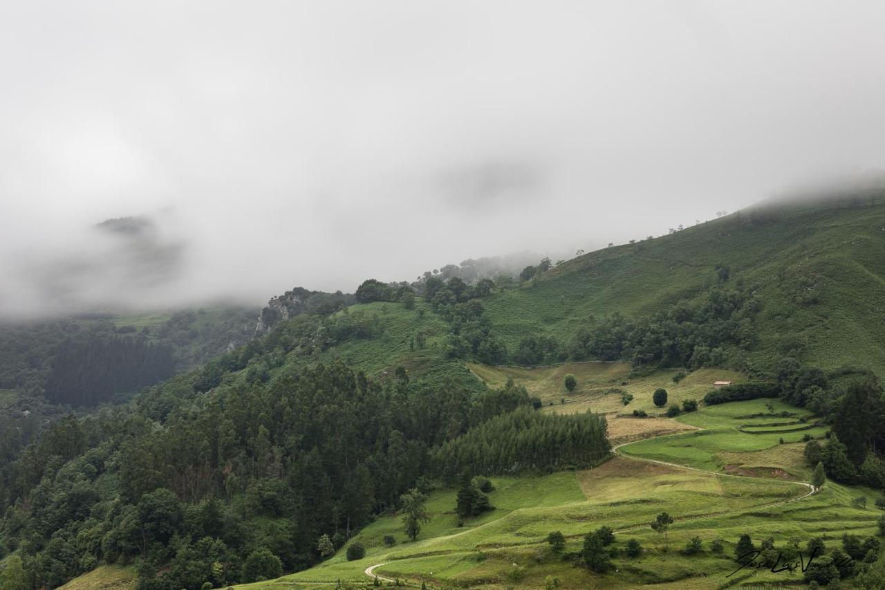 Posada De Muno Muñorrodero Esterno foto